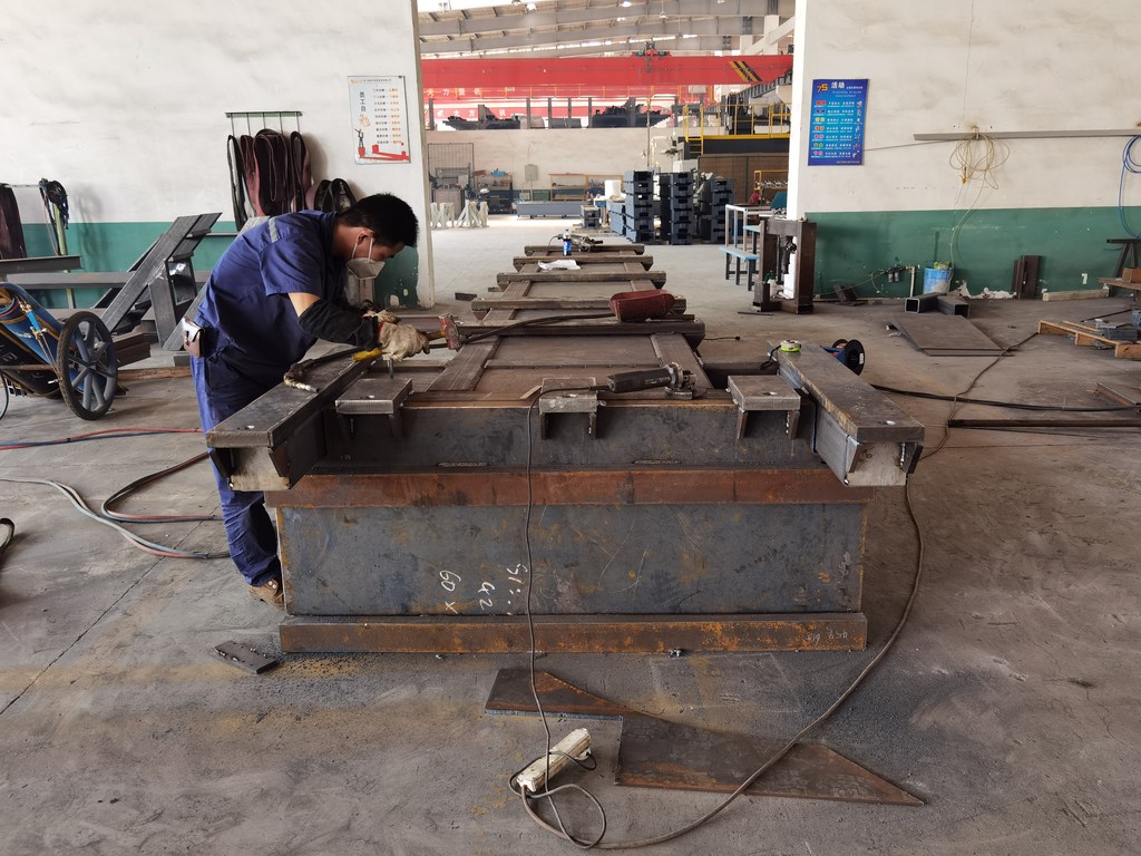 ?2026年大型機(jī)架焊接加工廠家哪家好？采購(gòu)商最關(guān)心的7個(gè)問(wèn)題與綜合實(shí)力前五深度解析